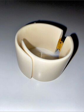 Vintage Lucite Cuff Bangle Bracelet